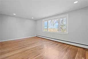 689 Knotty Oak Rd, Coventry, RI 02816 - Photo 11