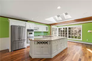 28 S Hill Dr, Cranston, RI 02920 - Photo 19