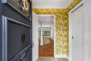 28 S Hill Dr, Cranston, RI 02920 - Photo 9