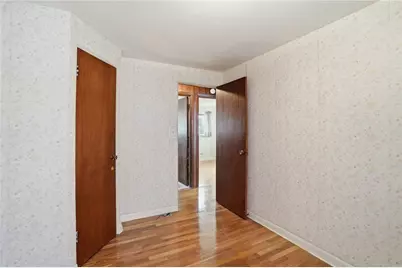 128 Clifford Street, Pawtucket, RI 02860 - Photo 23