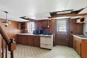 128 Clifford St, Pawtucket, RI 02860 - Photo 33