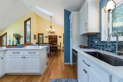 8 Robin Drive, North Kingstown, RI 02852 - Photo 11