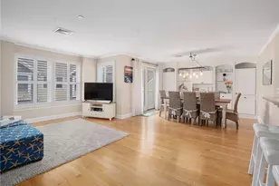 20 Narragansett Ave, Narragansett, RI 02882 - Photo 11