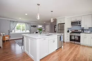 39 Grafton St, Newport, RI 02840 - Photo 3