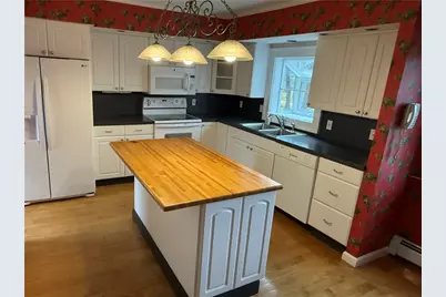 90 Alexander McGregor Road, Pawtucket, RI 02864 - Photo 5