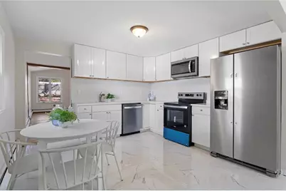 400 Schooner Avenue, Jamestown, RI 02835 - Photo 3