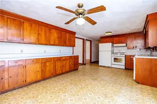 586 Child St, Warren, RI 02885 - Photo 11