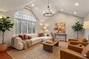 42 Belfield Dr, Johnston, RI 02919 - Photo 1