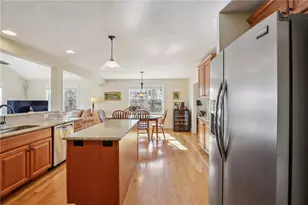 302 Pond St, South Kingstown, RI 02879 - Photo 15