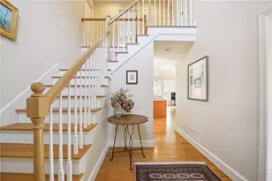 302 Pond St, South Kingstown, RI 02879 - Photo 5