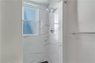 382 Orms St, Providence, RI 02908 - Photo 7