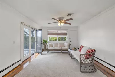 135 Meshanticut Valley Parkway, Cranston, RI 02920 - Photo 15