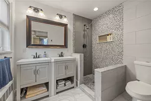 135 Meshanticut Valley Pkwy, Cranston, RI 02920 - Photo 19