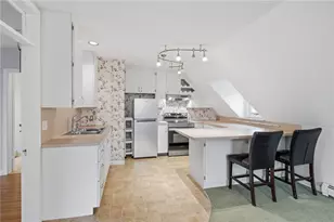 135 Columbia Ave, Cranston, RI 02905 - Photo 5