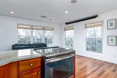 160 Suburban Parkway, Warwick, RI 02889 - Photo 15