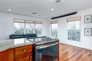 160 Suburban Pkwy, Warwick, RI 02889 - Photo 15