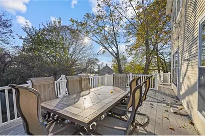 160 Suburban Parkway, Warwick, RI 02889 - Photo 9