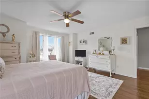 200 Mayfield Ave, Cranston, RI 02920 - Photo 19