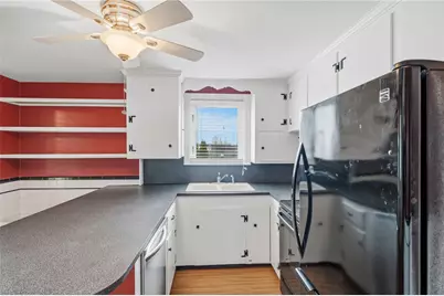 230 New London Avenue, West Warwick, RI 02893 - Photo 11