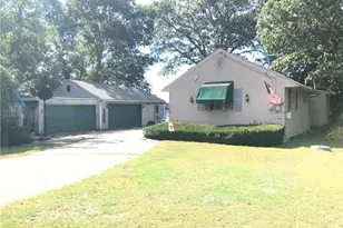 179 Ln 4 Rd, Warwick, RI 02888 - Photo 1