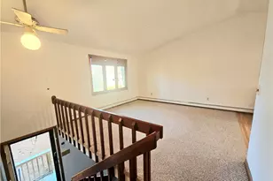 3 Lakeview Dr, Narragansett, RI 02882 - Photo 3