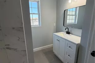 362 Kenyon Ave, Pawtucket, RI 02861 - Photo 19