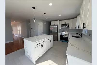 362 Kenyon Avenue, Pawtucket, RI 02861 - Photo 7