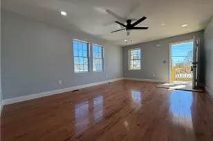 362 Kenyon Ave, Pawtucket, RI 02861 - Photo 3