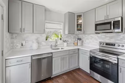 526 Post Road, Warwick, RI 02888 - Photo 19