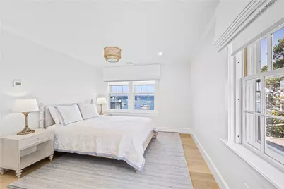 96 Washington Street, Newport, RI 02840 - Photo 19