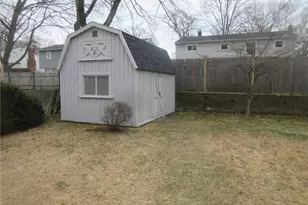 70 Keeley Ave, Warwick, RI 02886 - Photo 11