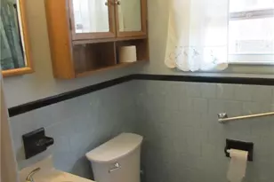 70 Keeley Ave, Warwick, RI 02886 - Photo 9