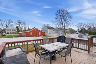 34 Chestnut St, Cumberland, RI 02864 - Photo 3