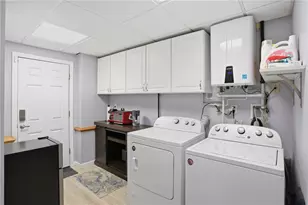 34 Chestnut St, Cumberland, RI 02864 - Photo 19