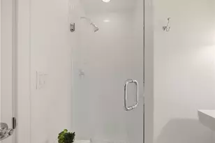 1 Tower Dr, Portsmouth, RI 02871 - Photo 27