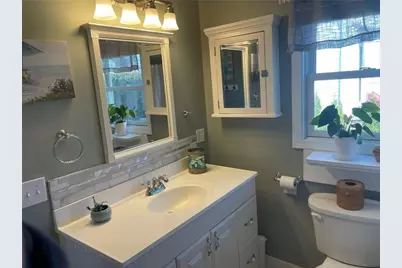 4 Bayview Avenue, Bristol, RI 02809 - Photo 11