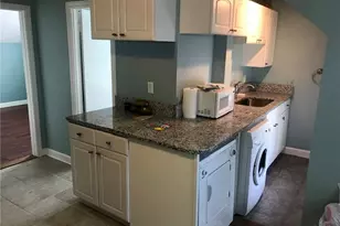 4 Bayview Ave, Bristol, RI 02809 - Photo 17