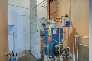 1 Hanley Farm Rd, Warren, RI 02885 - Photo 17