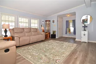 181 Little Pond Rd, South Kingstown, RI 02879 - Photo 3