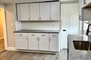 71 E George St, Providence, RI 02906 - Photo 7