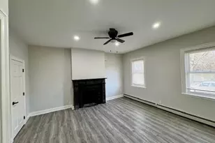 71 E George St, Providence, RI 02906 - Photo 9