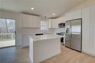 49 Meadow Sweet Trail, Narragansett, RI 02874 - Photo 5