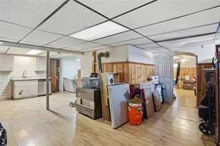 16 Brown St, North Providence, RI 02904 - Photo 23