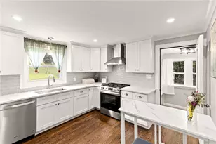 77 Rockwood Ave, Cranston, RI 02920 - Photo 7