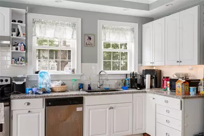 21 Woodside Avenue, West Warwick, RI 02893 - Photo 5