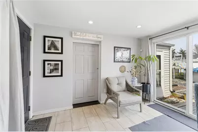 136 Missouri Drive, Warwick, RI 02886 - Photo 9