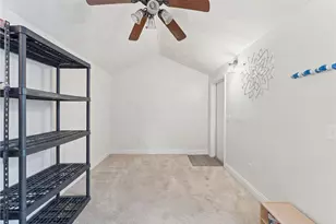 136 Missouri Dr, Warwick, RI 02886 - Photo 15