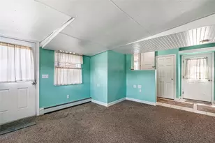 1359 Kingstown Rd, South Kingstown, RI 02879 - Photo 17