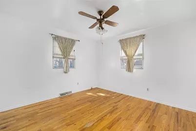 106 Sumner Avenue, Central Falls, RI 02863 - Photo 5