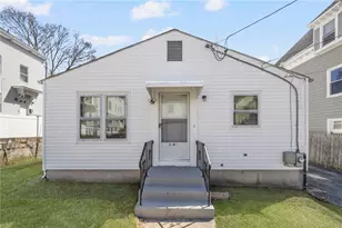 106 Sumner Ave, Central Falls, RI 02863 - Photo 17